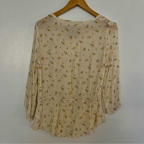 CLOSING SALE! 
Chasor | Floral Blouse - Picture 4 of 6